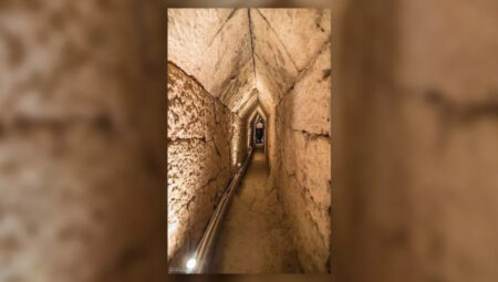 Eski Mısır tapınağının altında ‘gizemli’ bir tünel bulundu