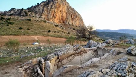 İspanya’da 5 bin 400 yıllık mezar keşfedildi: Yaz gündönümünü gösteriyor